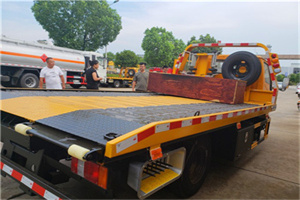 扎赉特旗附近拖车电话号码服务